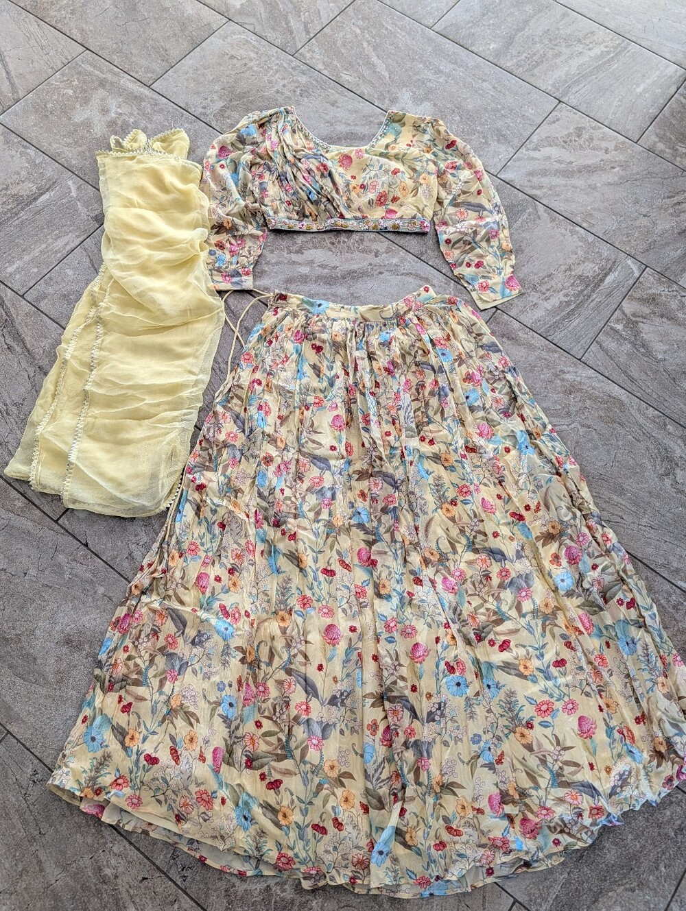 Women's Floral Yellow Lehenga Set with Dupatta